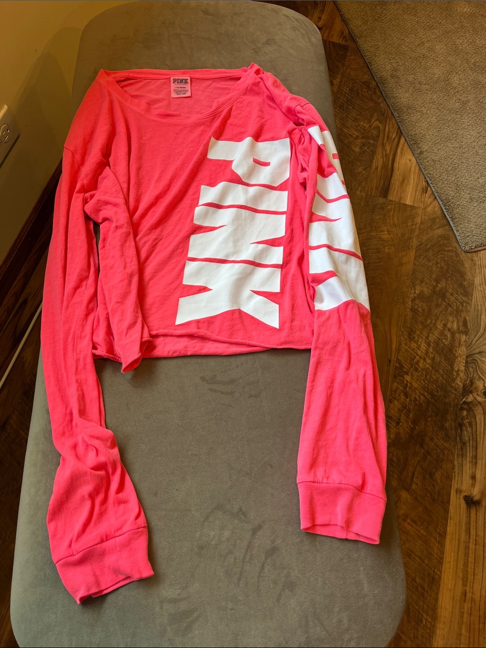 PINK Victoria's Secret Hot Pink Long-Sleeve Logo Crop Tee